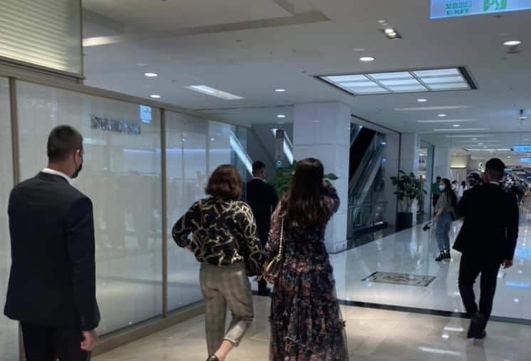 河北女子長(zhǎng)期被家暴要求離婚，雇王牌盾私人保鏢開庭保護(hù)